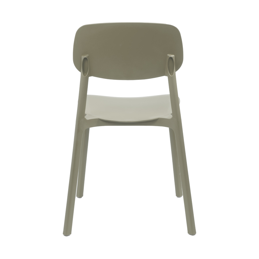 Silla apilable de plástico rígido  Silla apilable de plástico rígido